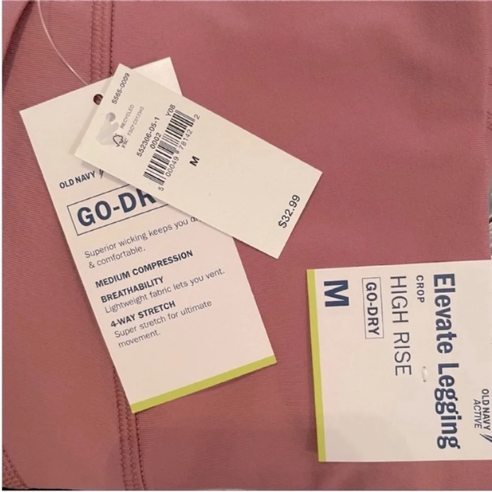 Old Navy Elevate high waist cropped leggings
